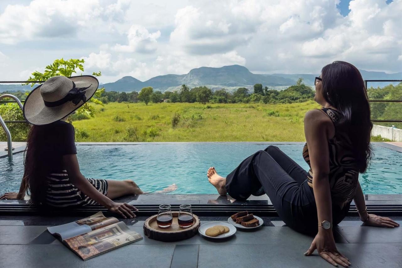 Two Villa By Stayvista With Infinity Pool, Farm & Mountain Views, Modern Interiors Karjat Eksteriør billede