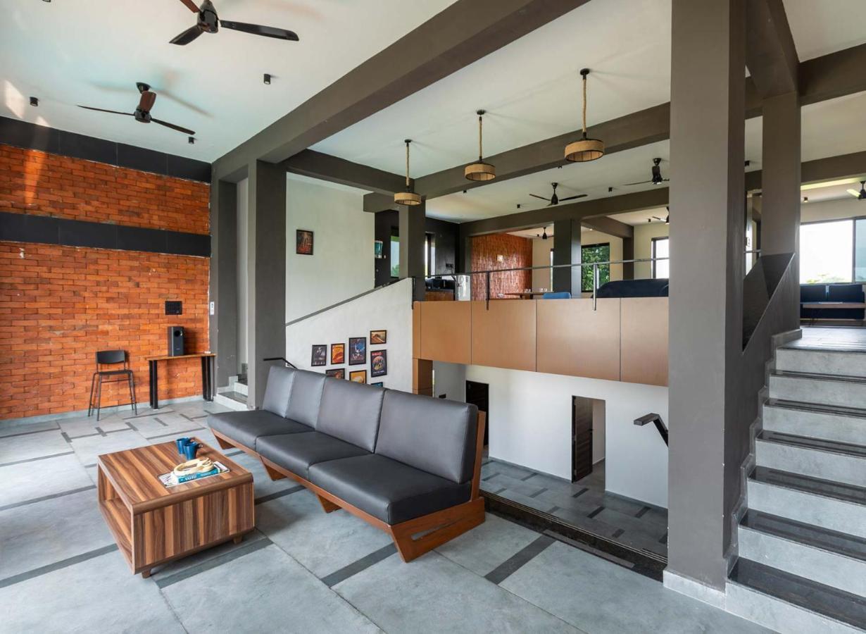 Two Villa By Stayvista With Infinity Pool, Farm & Mountain Views, Modern Interiors Karjat Eksteriør billede