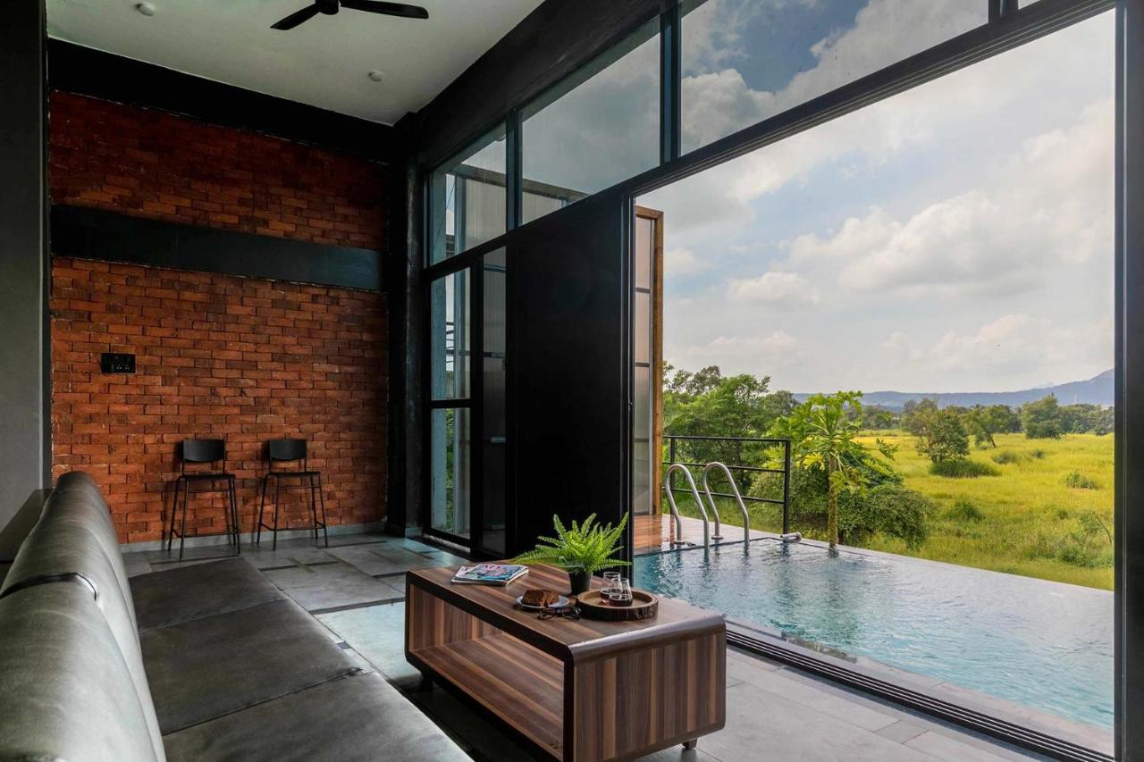Two Villa By Stayvista With Infinity Pool, Farm & Mountain Views, Modern Interiors Karjat Eksteriør billede